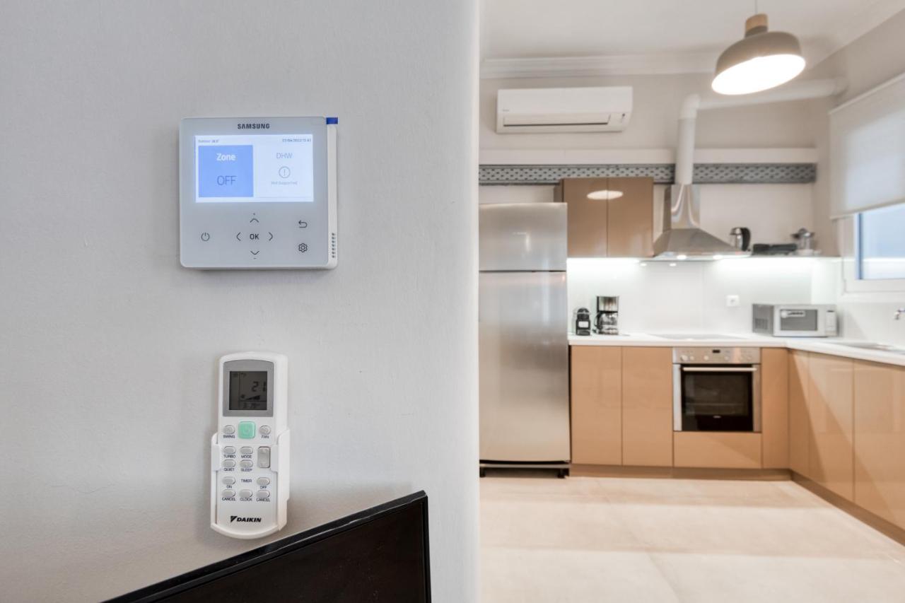 Modern 2-Bedroom Apt, 200M From The Acropolis เอเธนส์ ภายนอก รูปภาพ